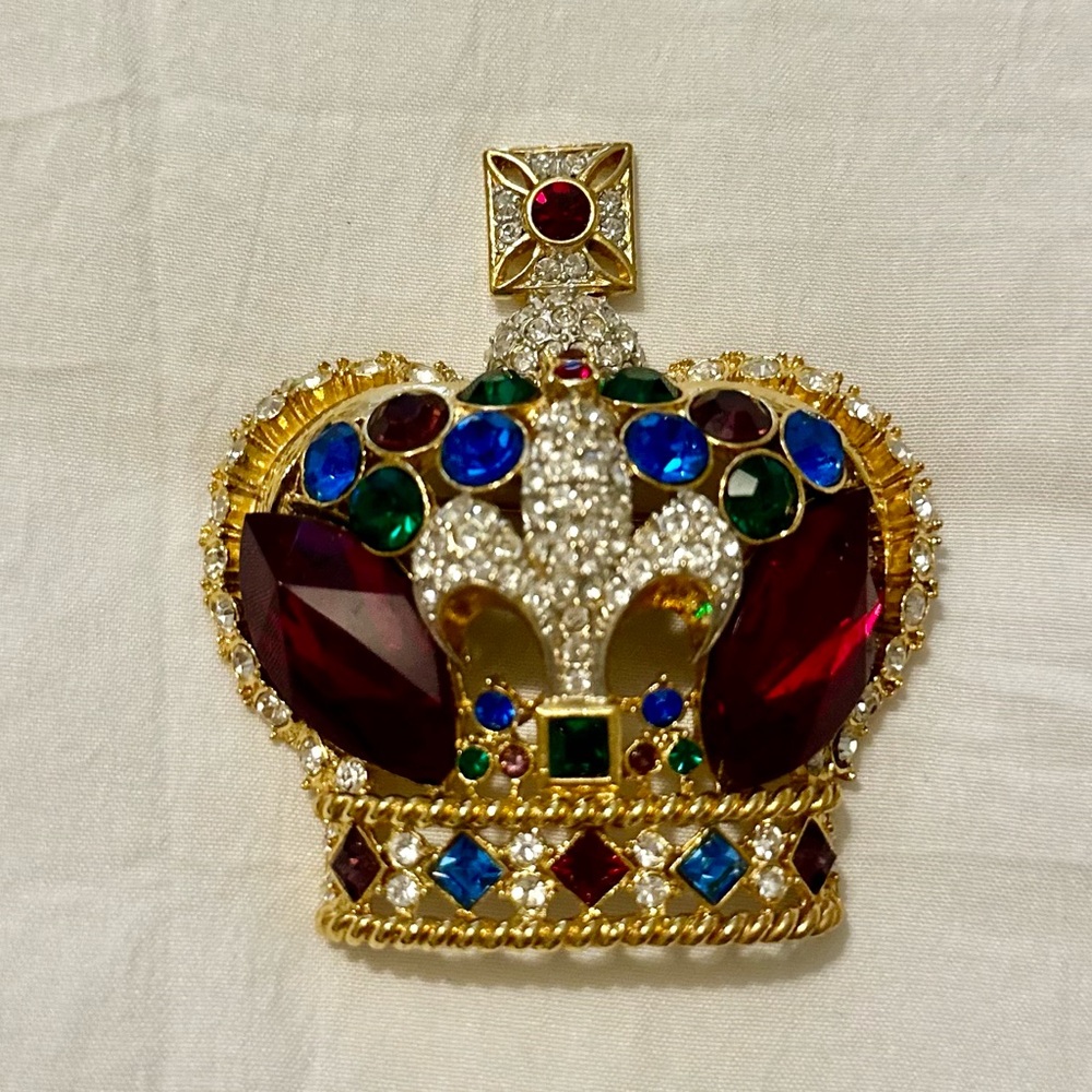 Regal Jewel-Encrusted Crown Brooch